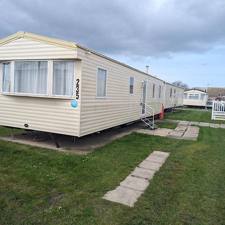 3 Bedroom Caravan, Sleeps 8 Lyons Lido Beach Престатин Екстериор снимка