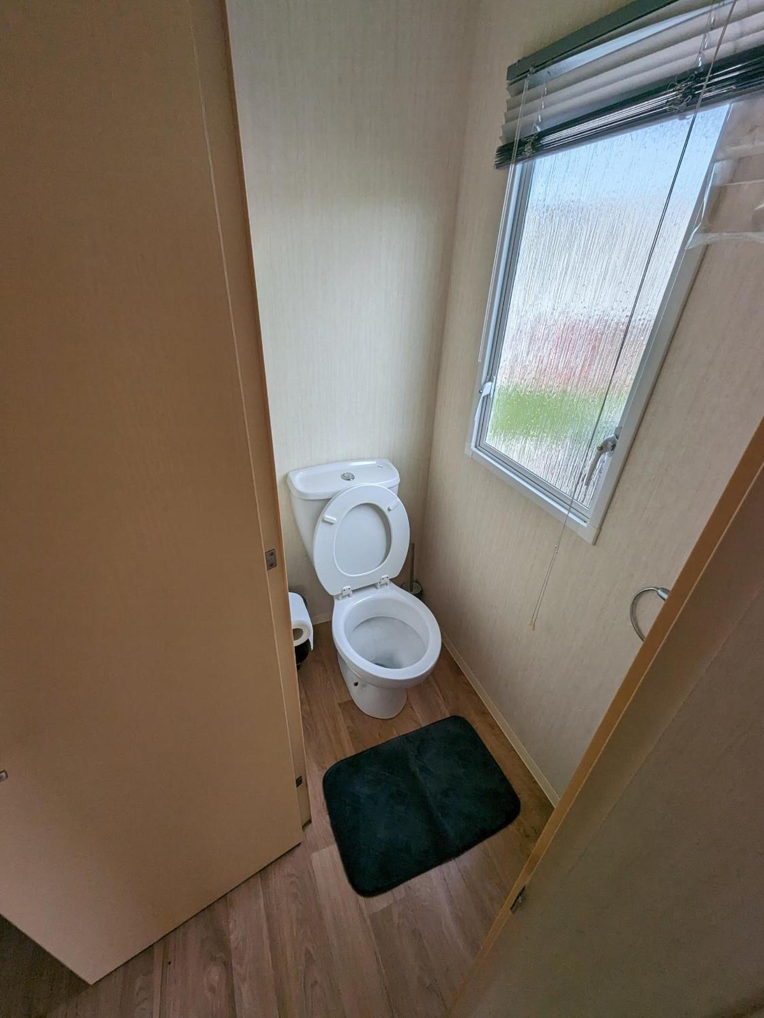 3 Bedroom Caravan, Sleeps 8 Lyons Lido Beach Престатин Екстериор снимка